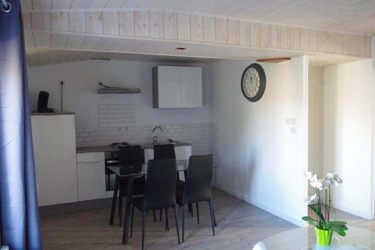 Logis De La Clartiere Bed & Breakfast Falleron Екстериор снимка