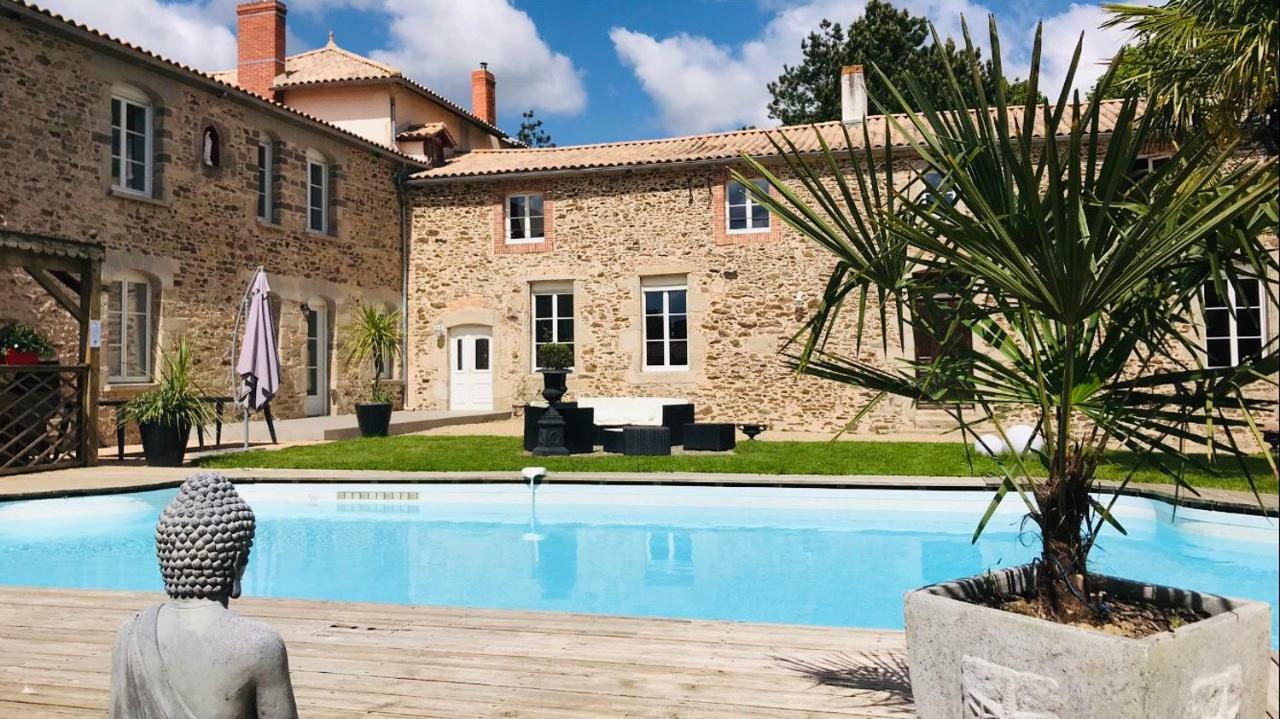 Logis De La Clartiere Bed & Breakfast Falleron Екстериор снимка