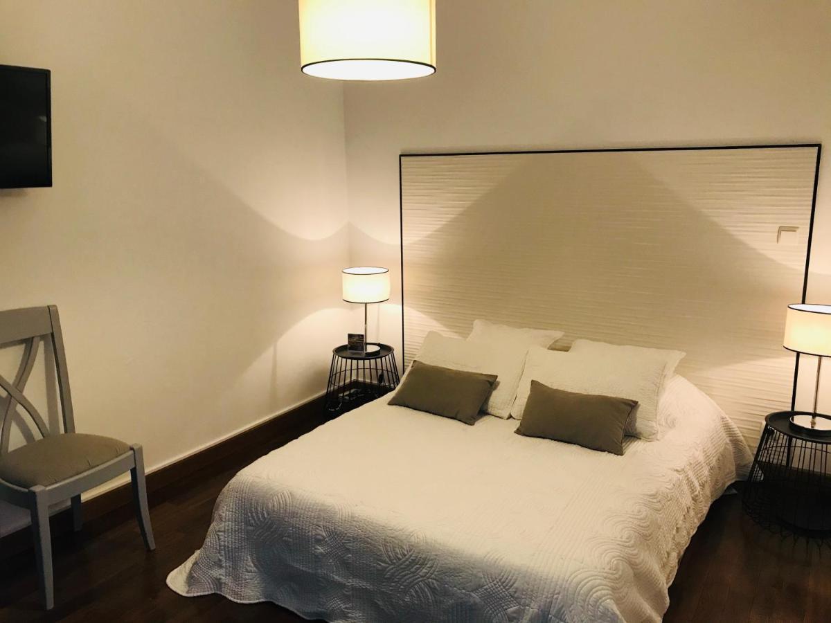 Logis De La Clartiere Bed & Breakfast Falleron Екстериор снимка